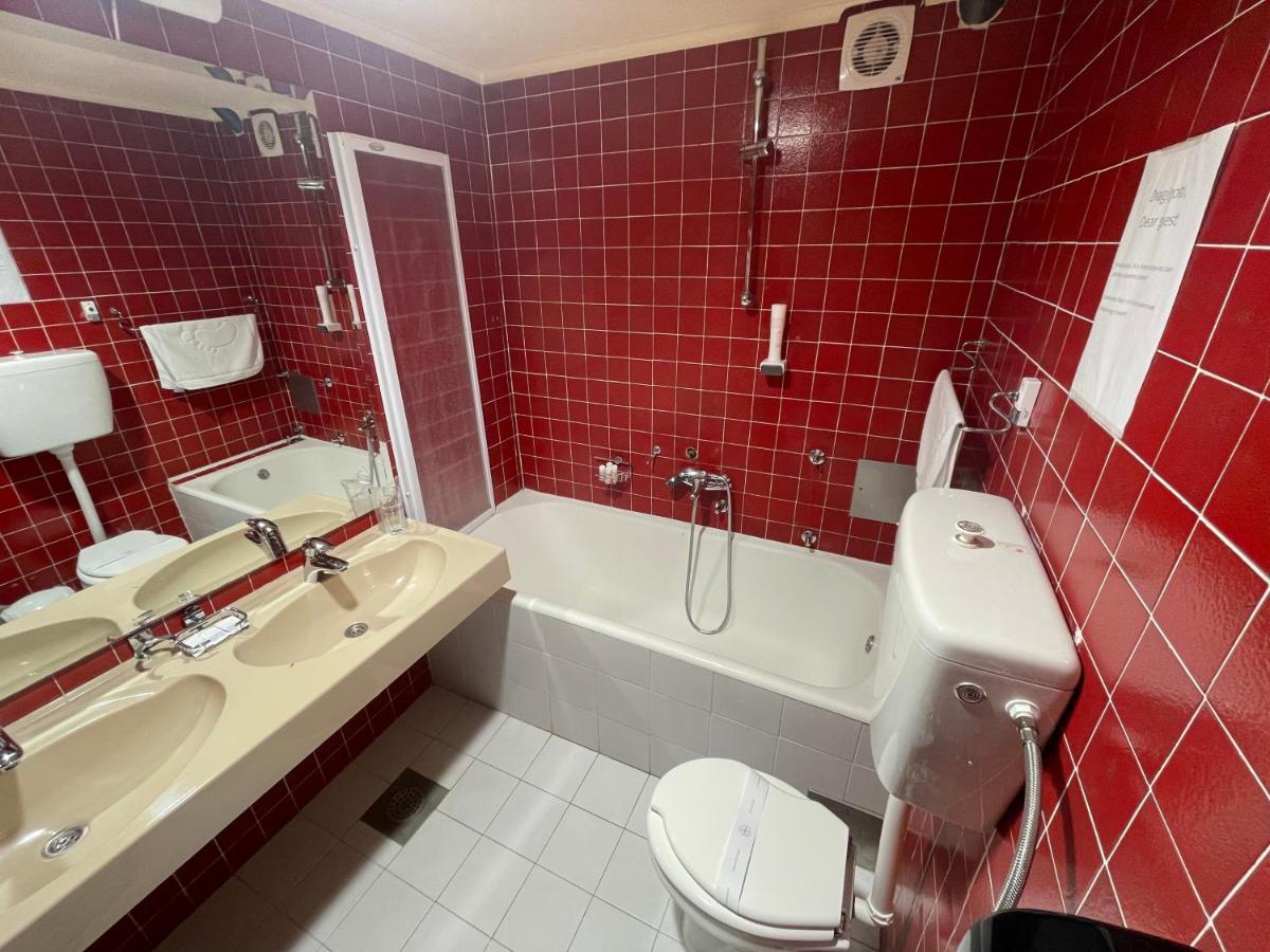 Grand Hotel&Restaurant Backa Palanka Luaran gambar