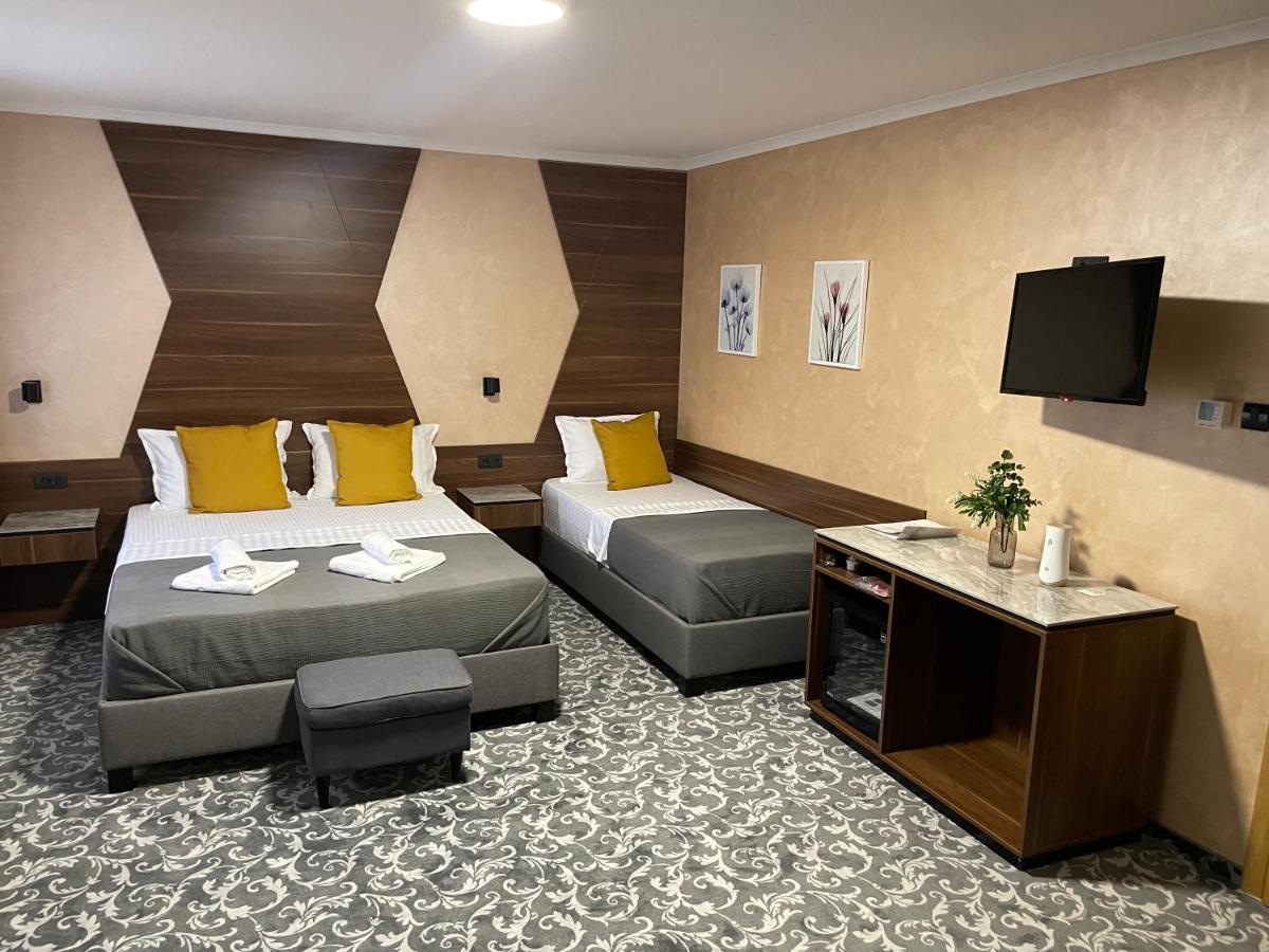 Grand Hotel&Restaurant Backa Palanka Luaran gambar