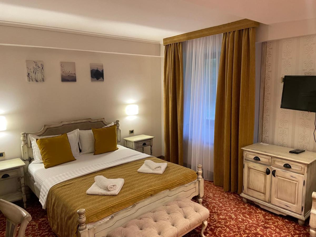 Grand Hotel&Restaurant Backa Palanka Luaran gambar
